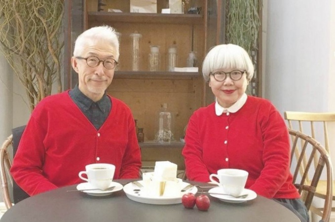 Японская пожилая пара одевается в одном стиле почти 40 лет