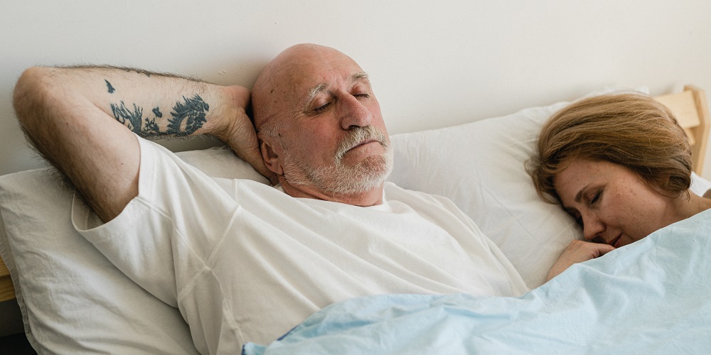 нарушение сна у пожилых людей