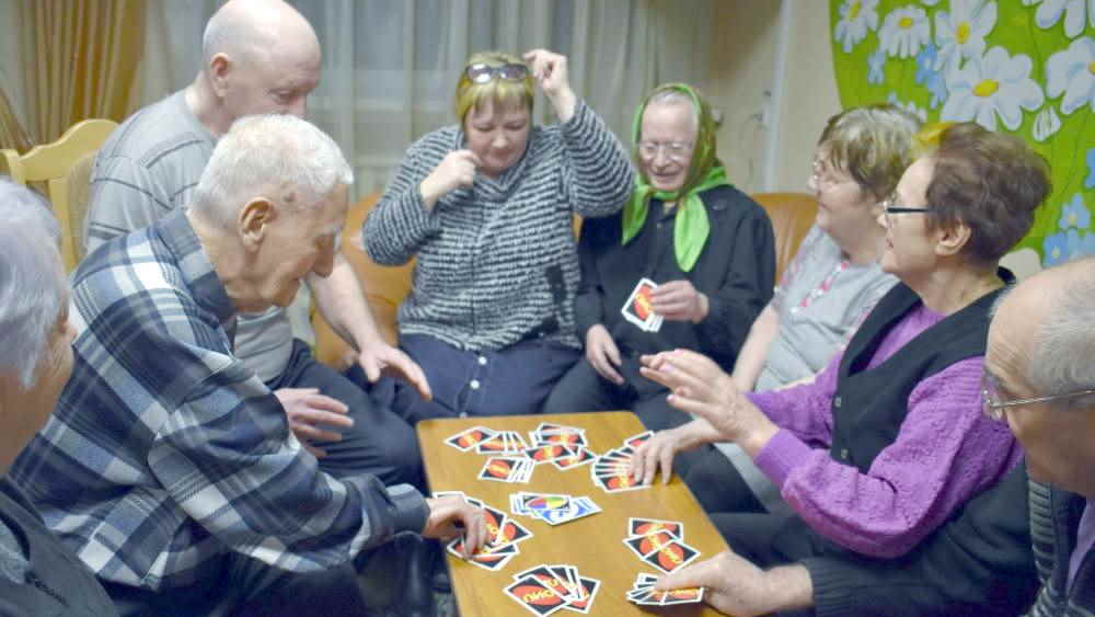 Общение со сверстниками и социальная реабилитация пожилых